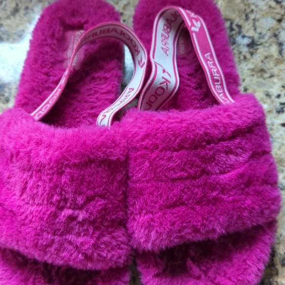UGG by Koolaburra slippers - Picture 1 of 3